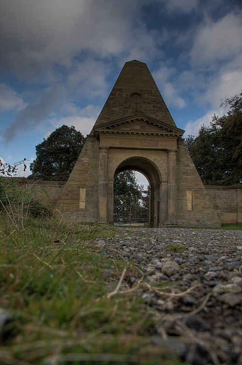 File:Nostell Priory Park2.jpg
