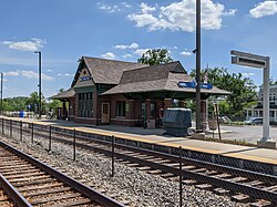 Prairie View Metra Station