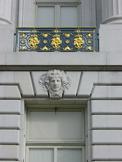 File:SFCityHallExteriorKeystone.jpg