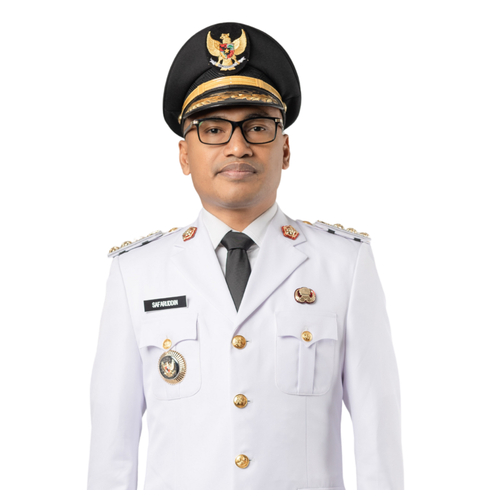 File:Bupati Aceh Barat Daya Safaruddin.png