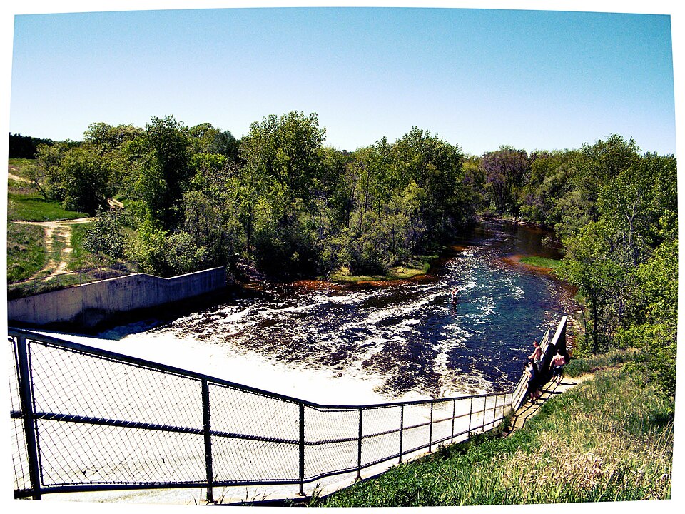File:St. Malo Provincial Park spillway.jpg