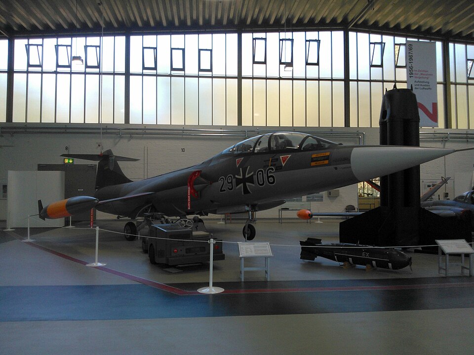 File:Starfighter Lockheed TF-104G „Starfighter“ Bundeswehr.jpg
