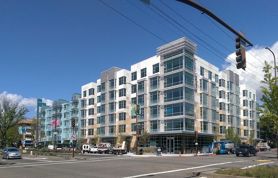 File:IMAG4094-berkeley-shattuck-between-haste-and-dwight.jpg