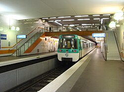 MF 77 rolling stock on Line 7 at Villejuif–Paul Vaillant-Couturier
