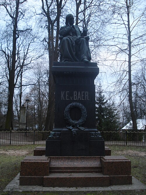File:Monument to K. E. Baer (DSC04780).jpg