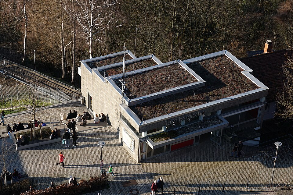 File:Turmbergbahn Bergstation.jpg
