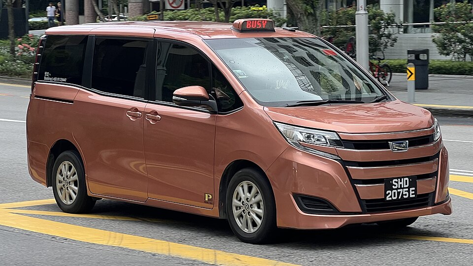 File:(SGP-Singapore) Prime Taxi SHD2075E 2024-04-14.jpg