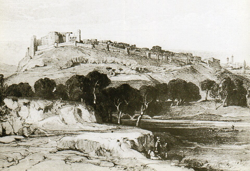 File:Castello e cinta muraria.jpg