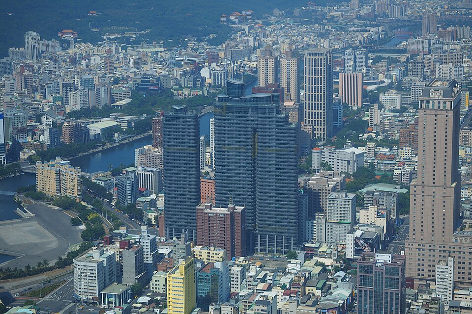 File:Kaohsiung cityscape (10577000125).jpg