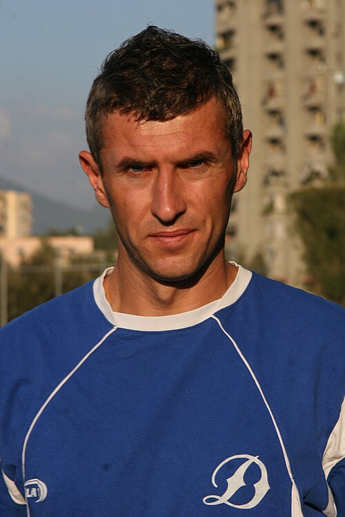 File:Nedim Halilovic with Dinamo Tirana.JPG