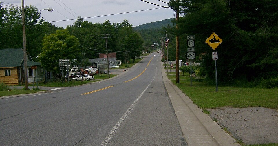 File:Routes 10 and 29A.JPG