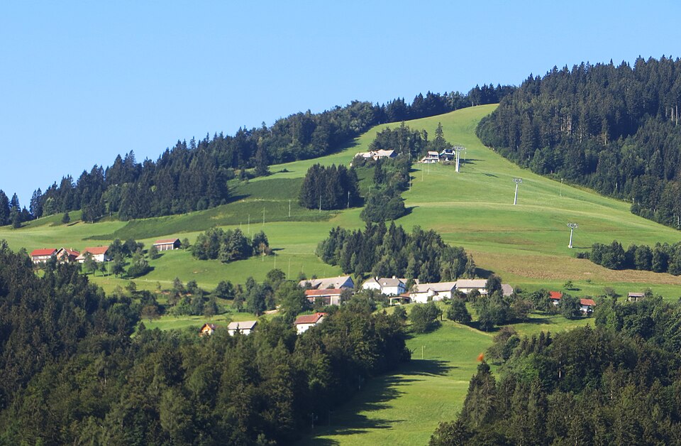 File:Zapreval Slovenia.jpg