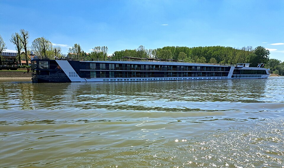 File:20230429.Donau.zwischen km 1255 und 1333.-032.1.jpg