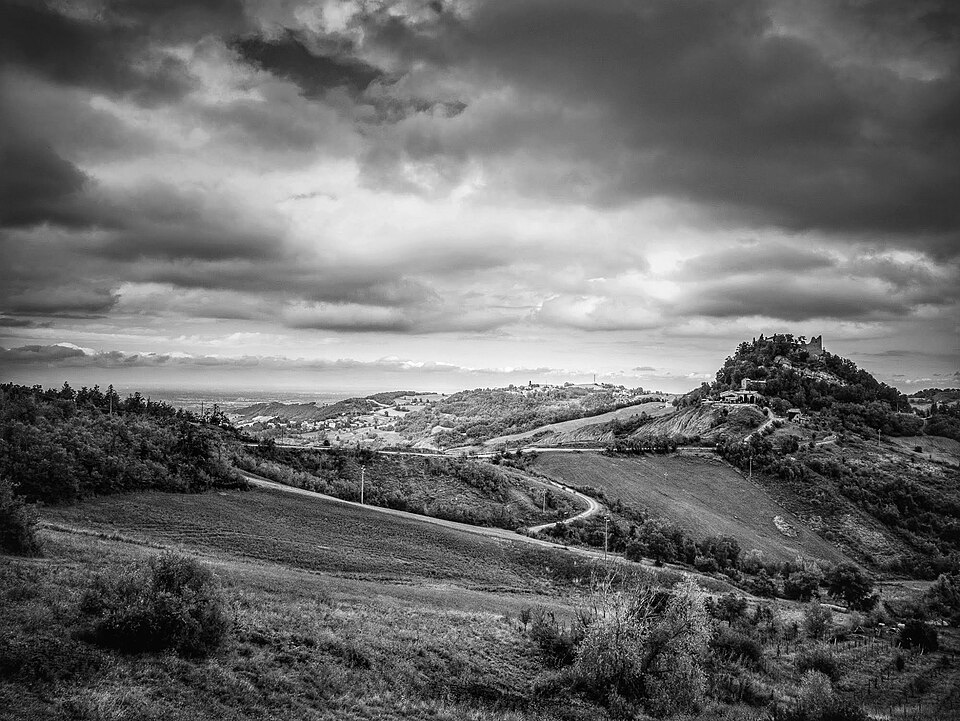 File:Canossa.jpg