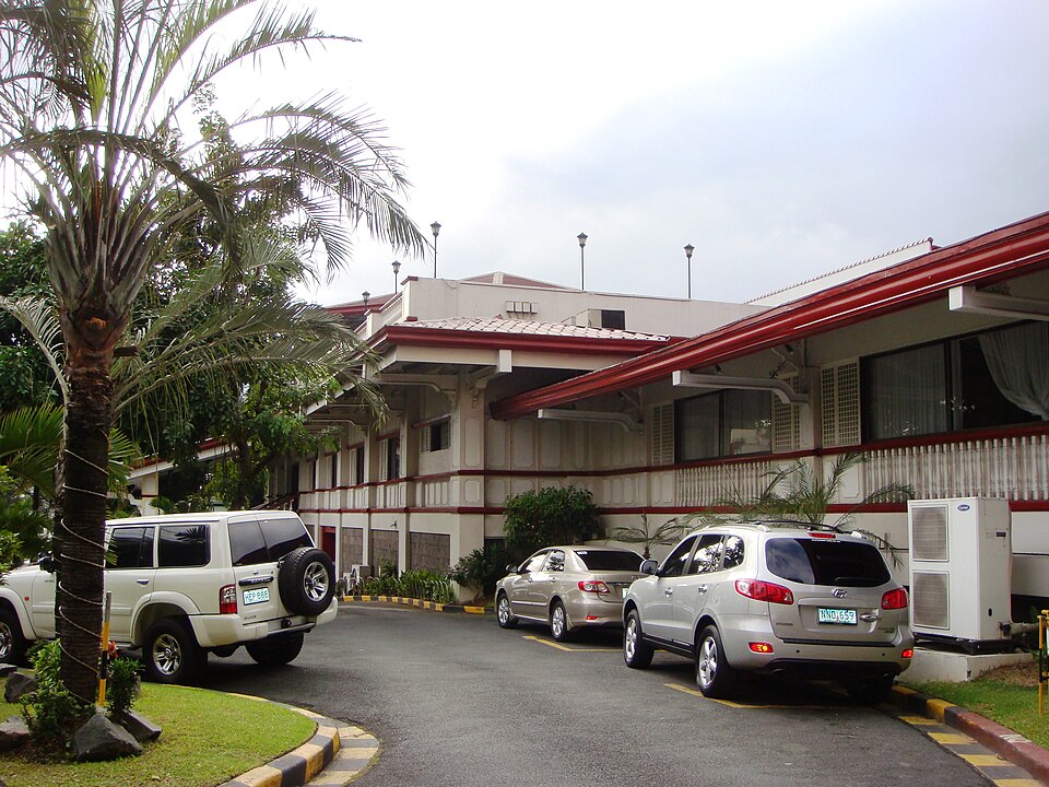 File:Clubfil4jf.JPG