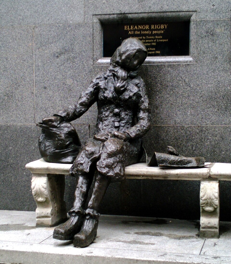File:EleanorRigbyStatue.jpg