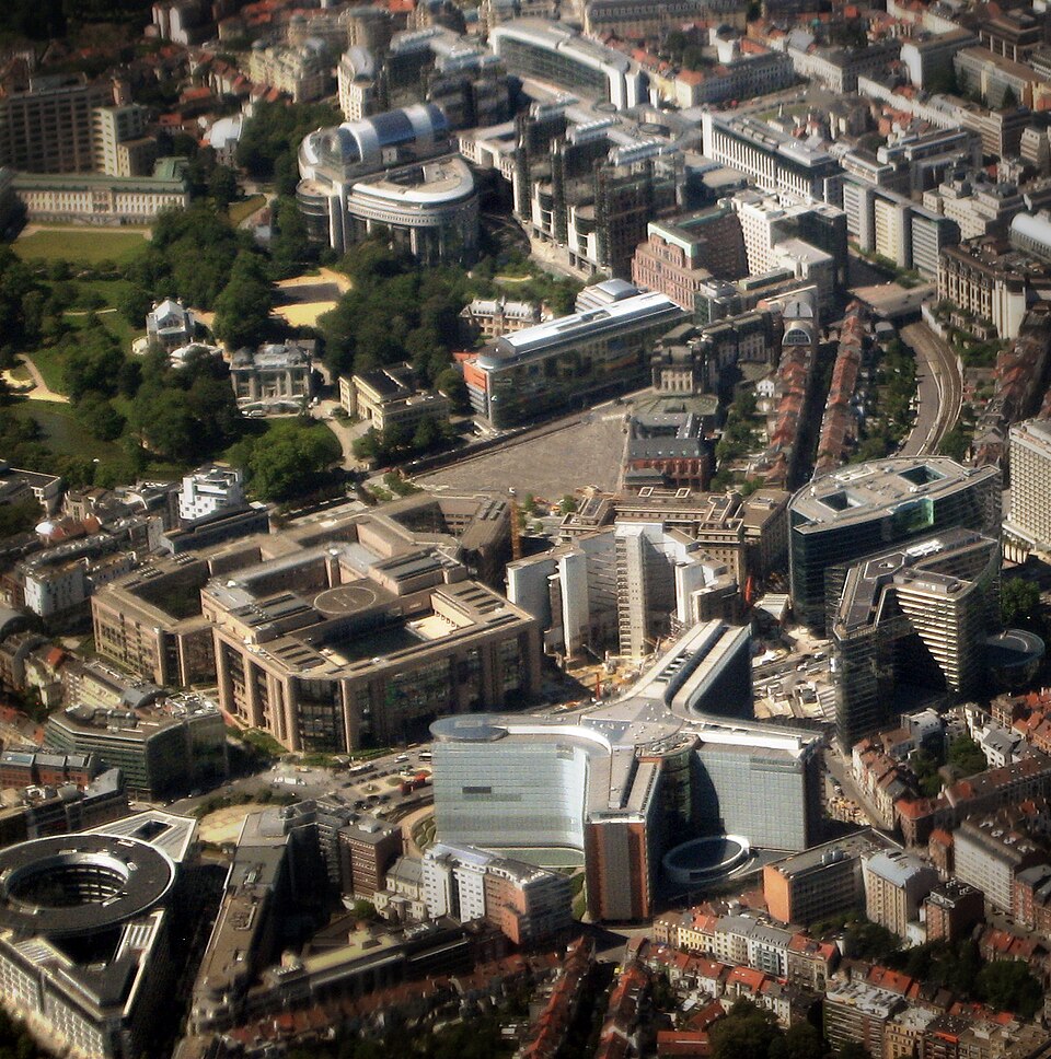 File:Quartier européen Bruxelles 2011-06 CROP.jpg