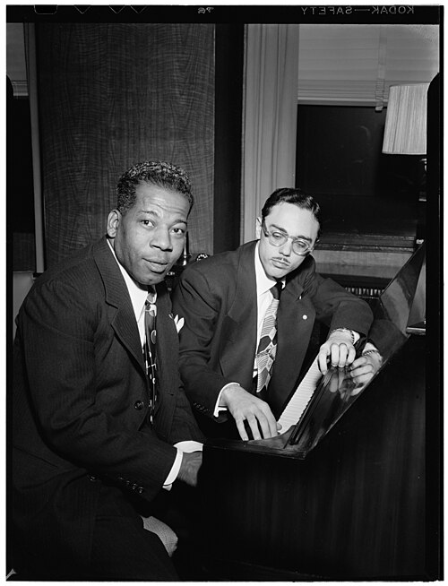 File:Bennie Benjamin and George Weiss.jpg