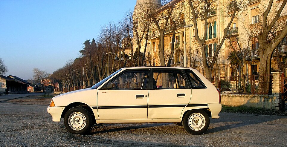 File:Citroen AX white 1.JPG