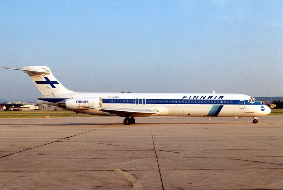 File:Finnair MD-87 OH-LMC at EDDS 19910706.jpg