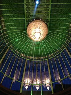 Glass pending lamp