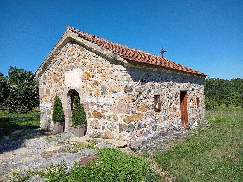 File:Црква Свете Петке у Трнави.jpg