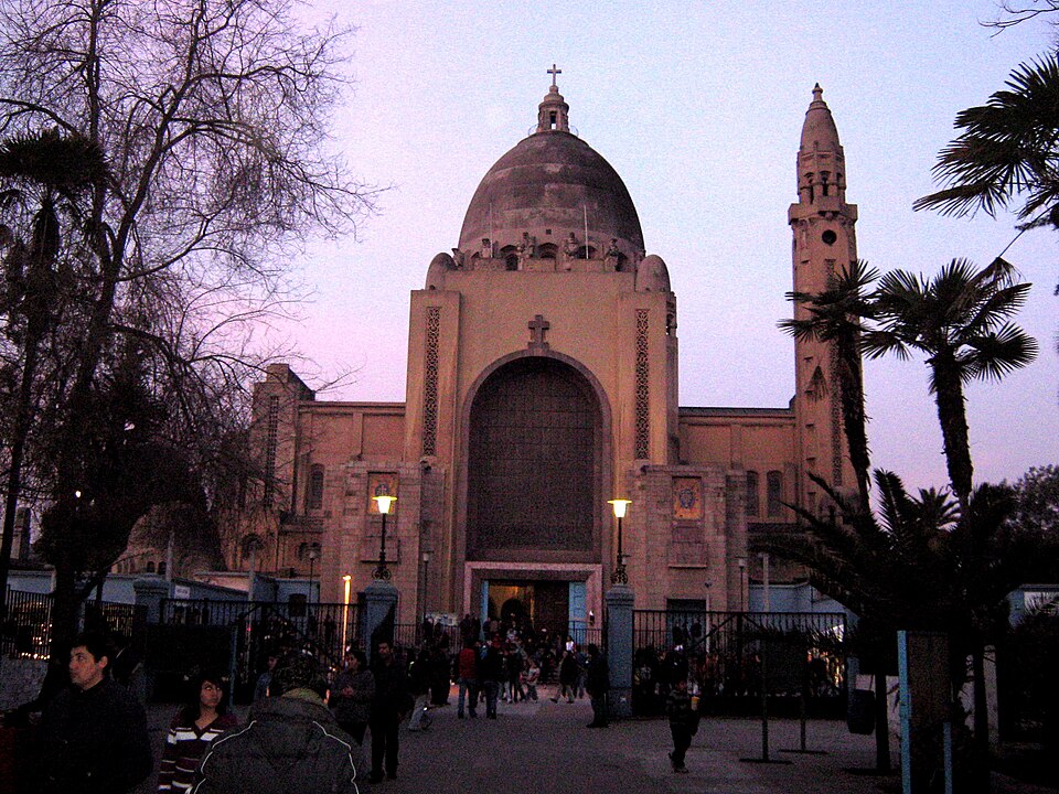 File:26juli09 Basilica Lourdes 03.jpg