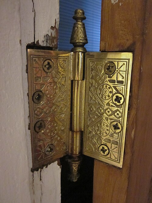 File:Carrollton New Orleans hinge brass inside.jpg