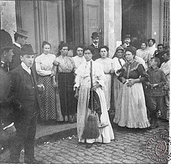 Protesters during the tenants' strike of 1907.