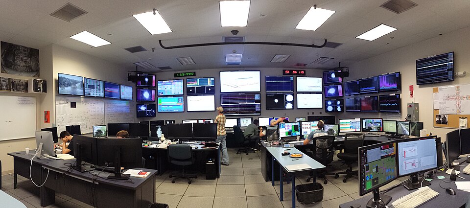 File:LLO Control Room.jpg