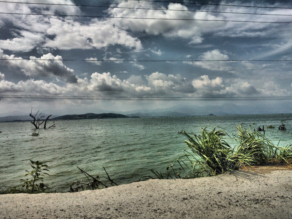 File:LakeVal.jpg