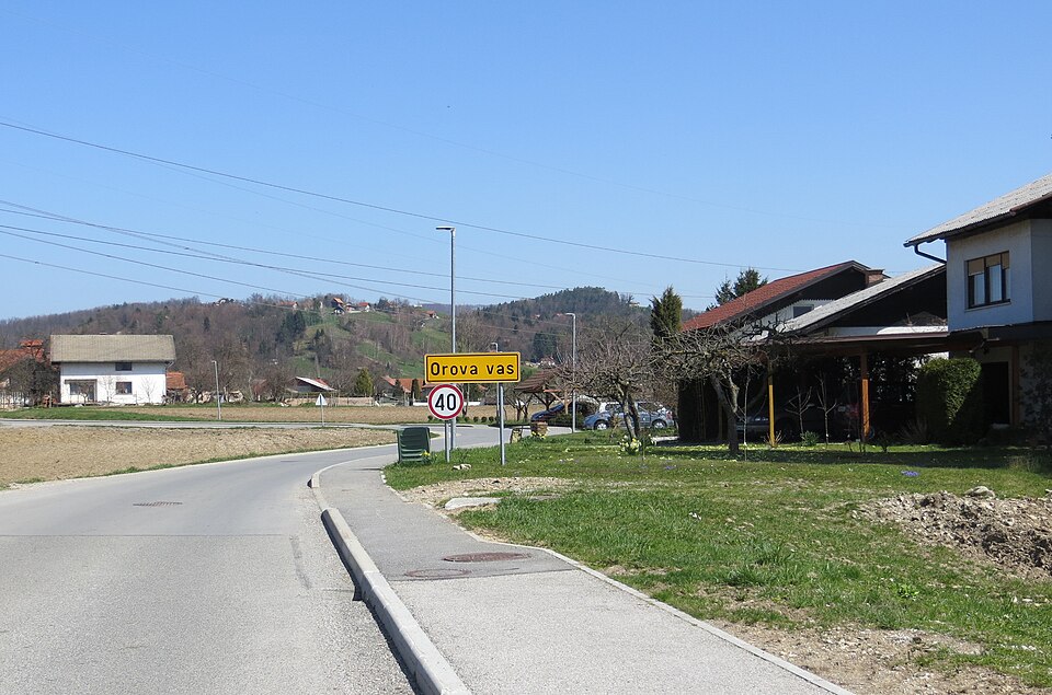 File:Orova Vas Slovenia.jpg