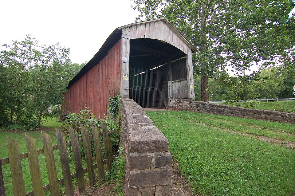 File:Red Run Covered Bridge Front 3008px.jpg