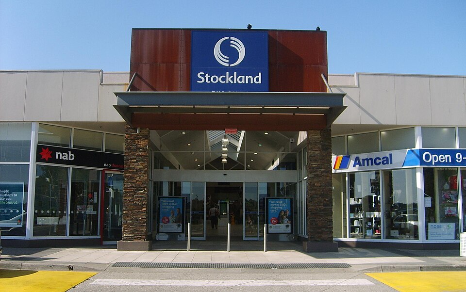 File:Thepines-entrance.jpg