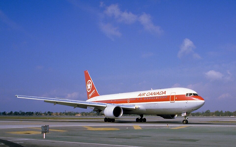 File:Boeing 767-233, Air Canada AN0078557.jpg