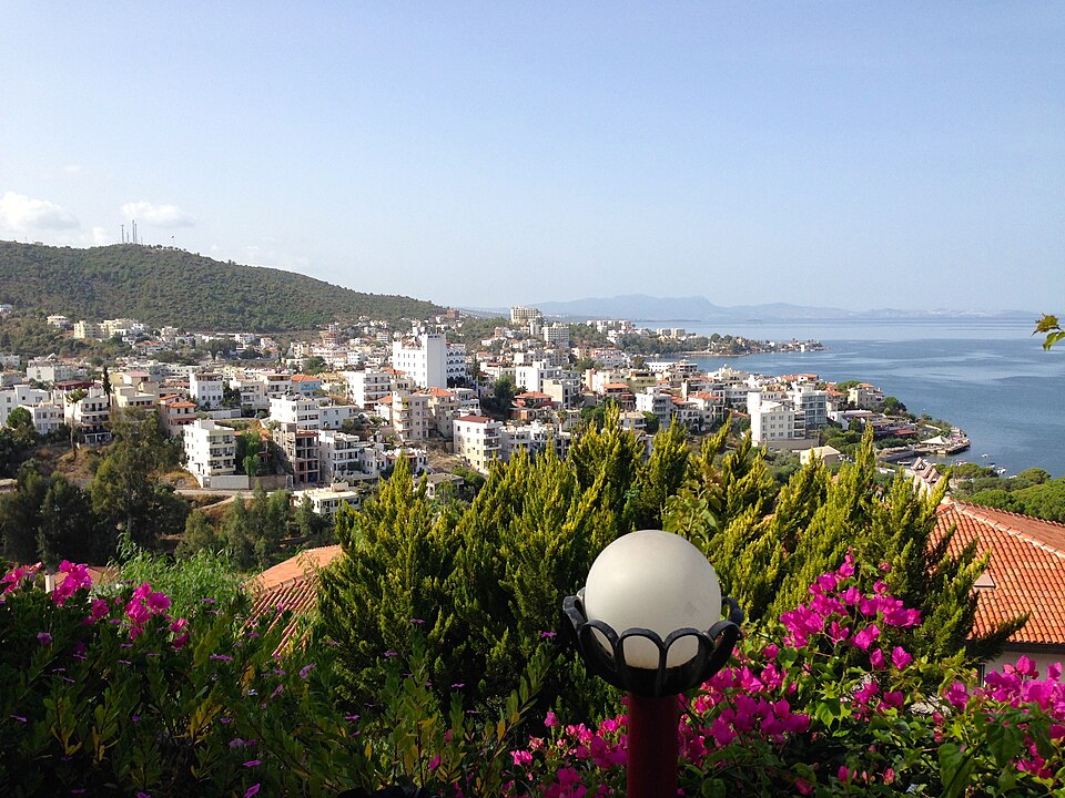 File:Güllük Bay - View from NE.JPG