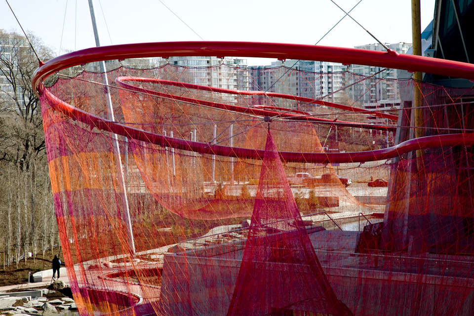 File:ROO Echelman PhotoPeterVanderwarker 0413 YYM.png