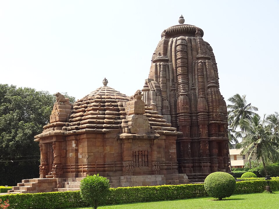 File:Rajarani Temple 2.jpg