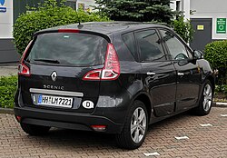 Pre-facelift