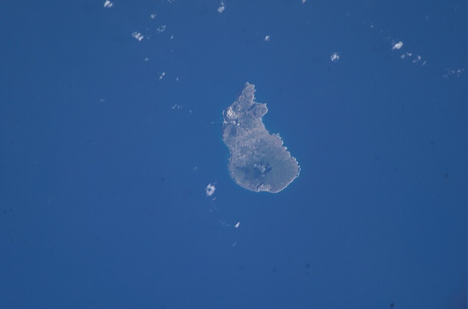 File:Sint Eustatius from ISS.jpg