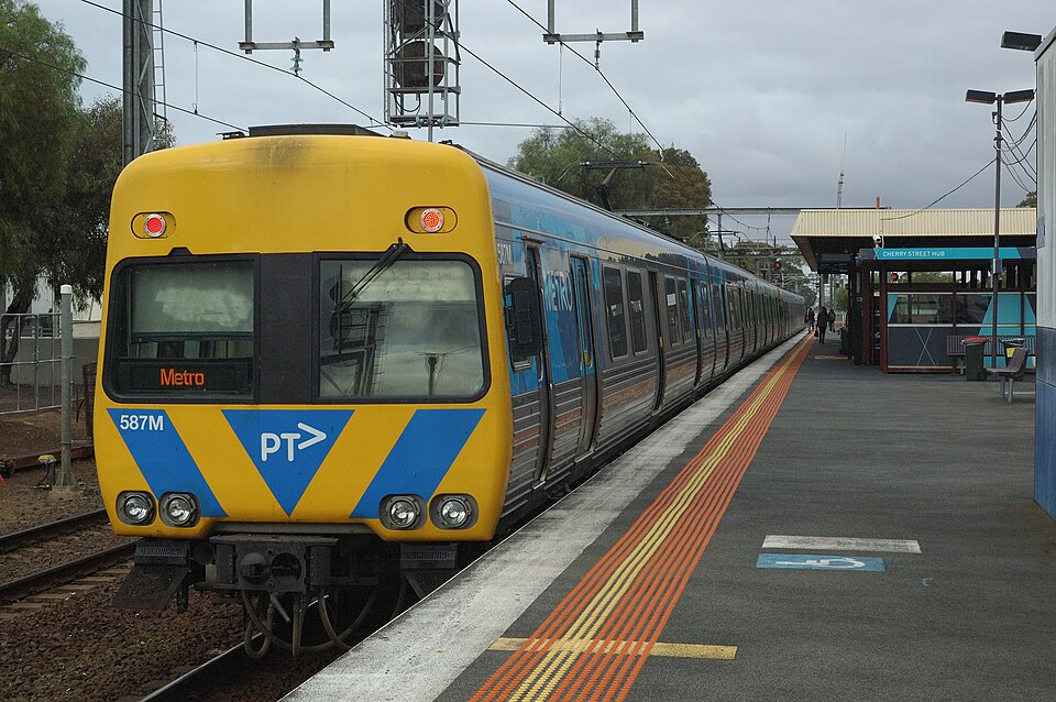 File:Alstom Refurbished Comeng at Werribee Station.jpg