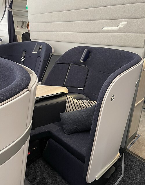 File:Finnair business class Airbus A350.jpg