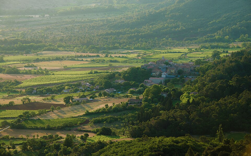File:Liausson, Hérault 01.jpg