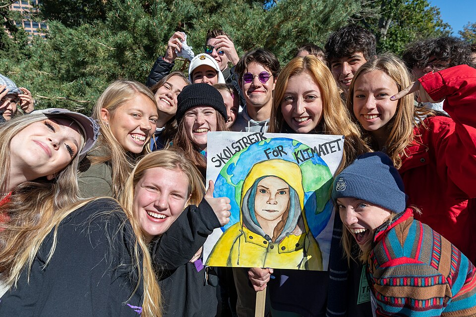 File:Littleton High School Eco Club (48882846598).jpg