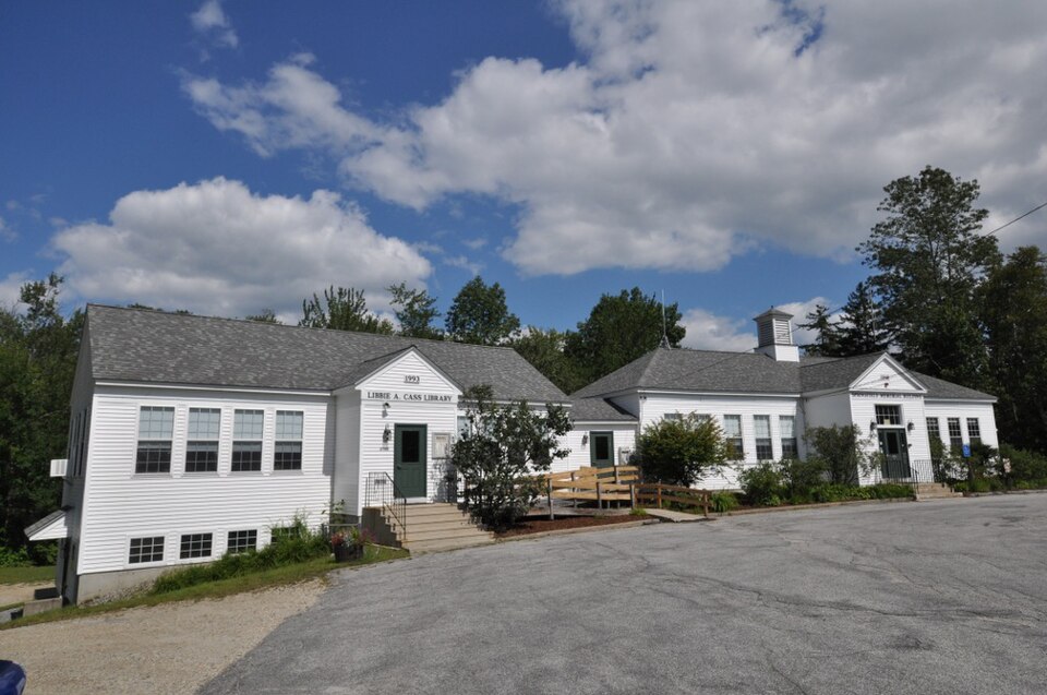 File:SpringfieldNH TownOfficeAndLibrary.jpg