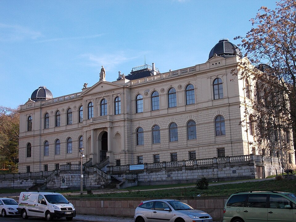 File:AltenburgLindenaumuseum.JPG