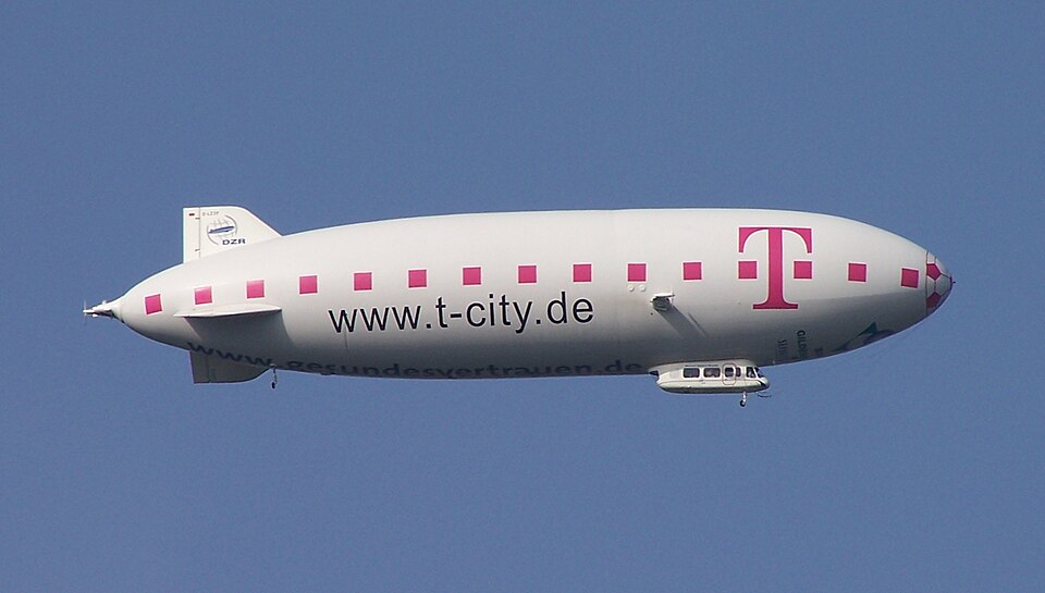 File:Zeppelin NT 2008-06-24.jpg