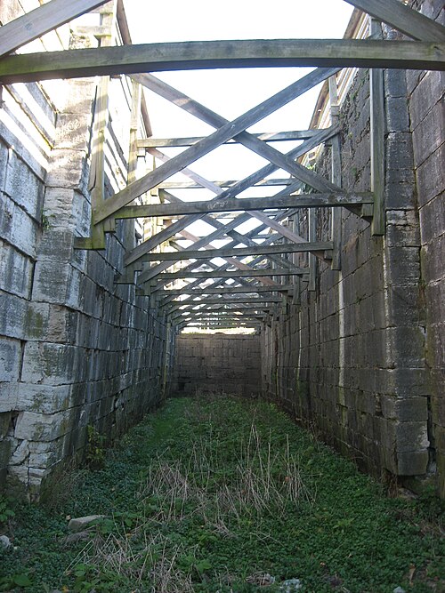 File:First lock at Lockington interior.jpg