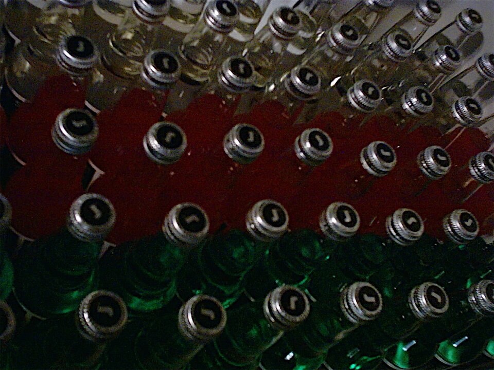 File:LotsaJones.JPG