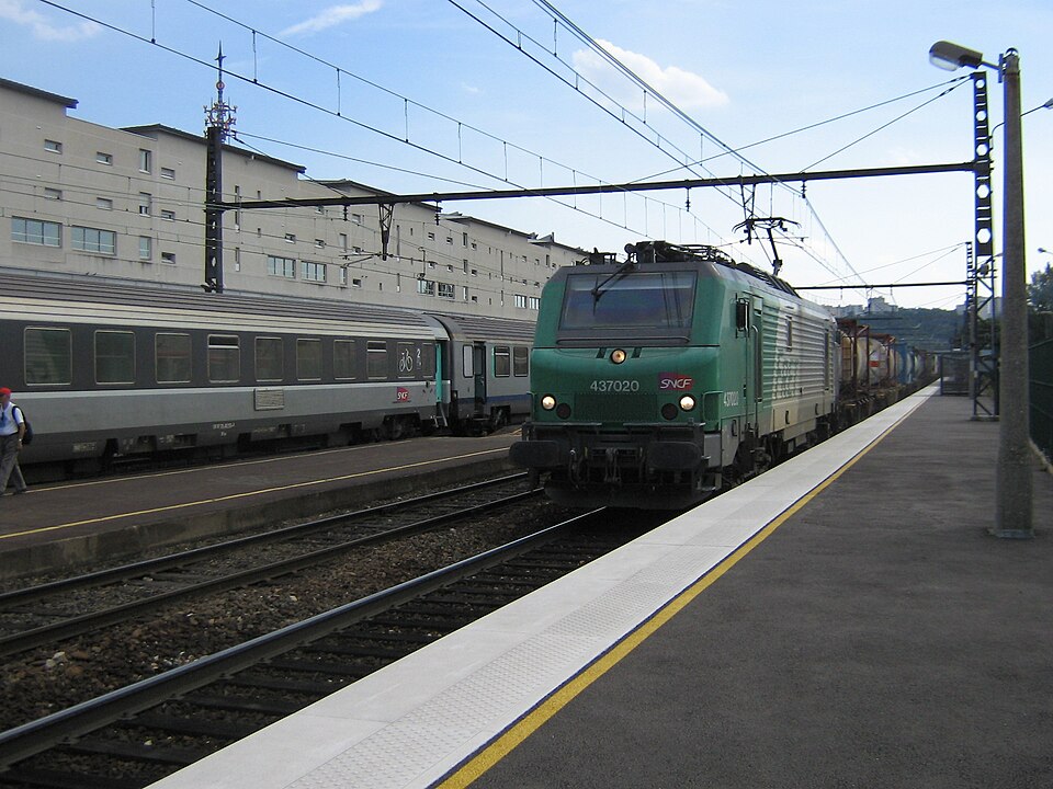 File:SNCF Class 37000.JPG